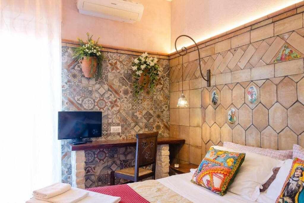 Casa Della Giara, Parcheggio, Supermercato A 200m Giarre